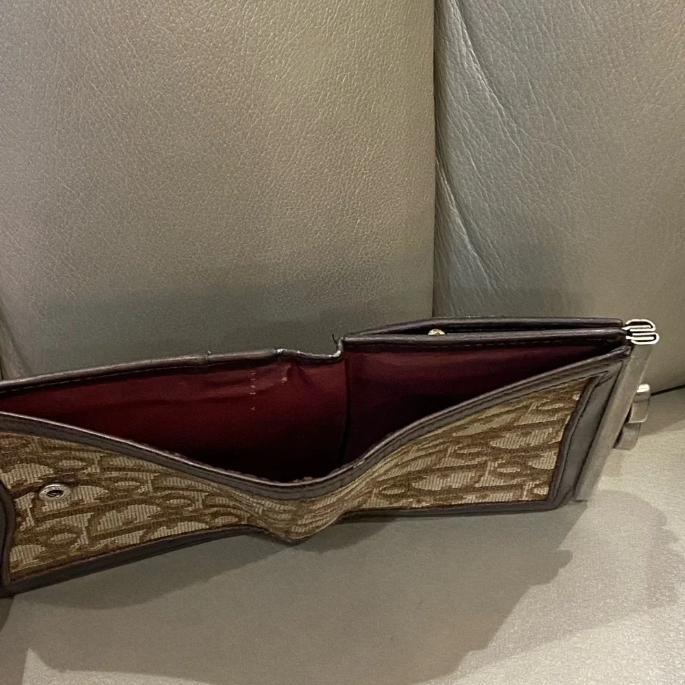 𝅺authentic Vintage Christian Dior wallet